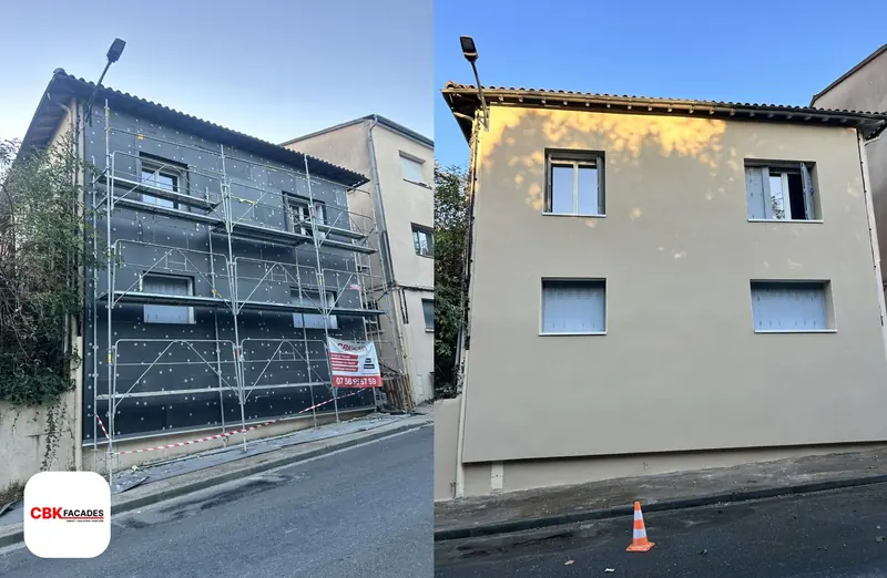 Maison sous échafaudage avant ravalement de façade à Toulouse